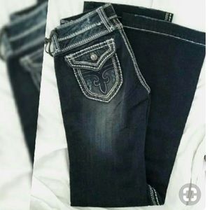 💕NWOT Rock Revival Darkwash Jeans💕
